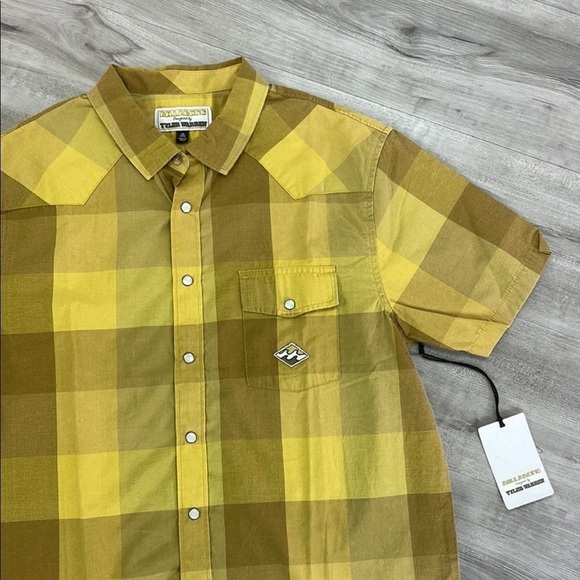 BILLABONG- 4 DOORS Men’s button up short sleeve collared shirt - Picture 7 of 11